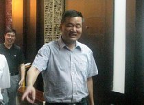 省人大常委會(huì)委員俞仲達(dá)來(lái)我公司調(diào)研