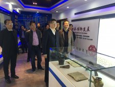 柯橋區(qū)委書記沈志江來公司調(diào)研黨建和企業(yè)發(fā)展情況