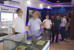 柯橋區(qū)委副書記、區(qū)長(zhǎng)陳豪調(diào)研華通醫(yī)藥