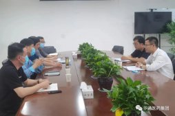 柯橋區(qū)委常委袁笑文來公司調(diào)研